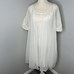 Vtg. Wedding Peignoir Sheer White Nylon Tricot Gown & Robe Size 30 Vanity Fair